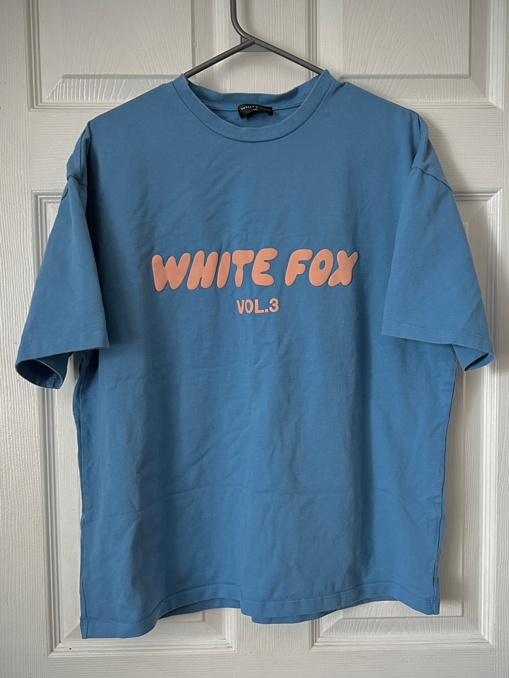 White Fox Vol. 3 Oversized Graphic Tee Blue Pink Casual Streetwear Medium/Large